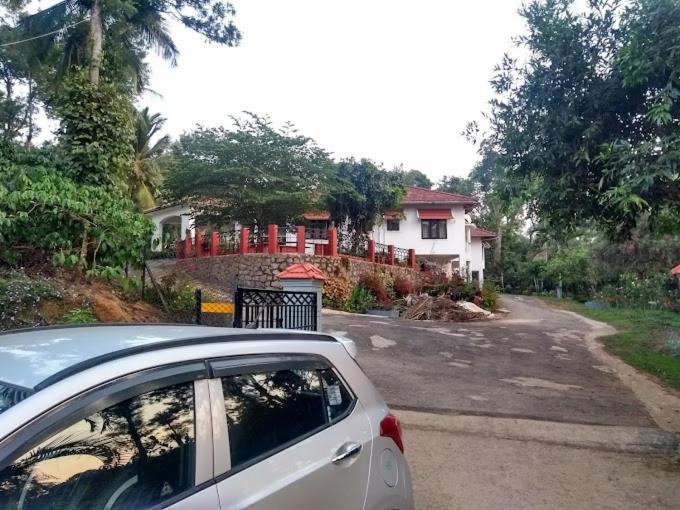 Emerald Castle Villa Madikeri Luaran gambar